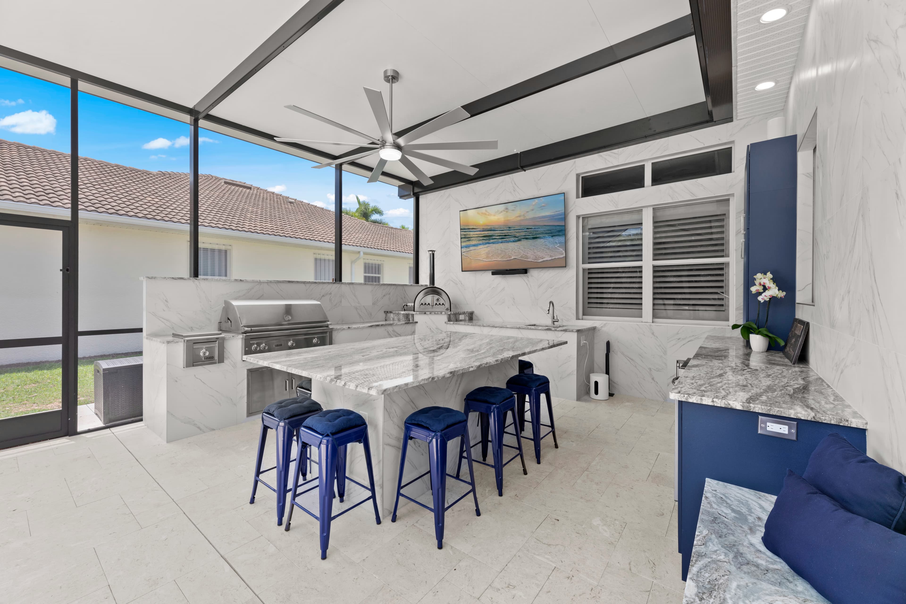 Custom Outdoor Kitchen | HomeWorks Outdoor Space